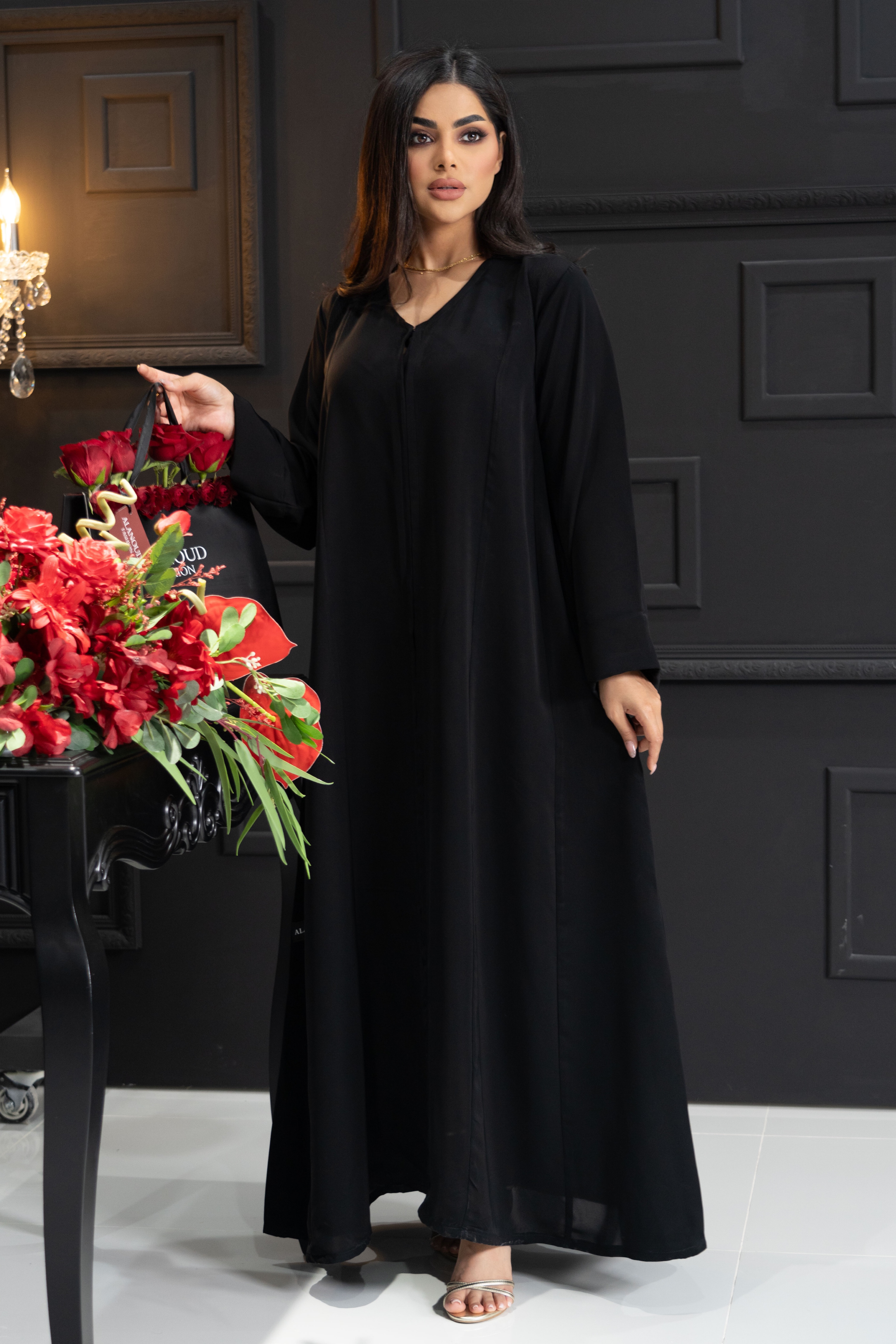 Essential Noir — plain black V-neck abaya